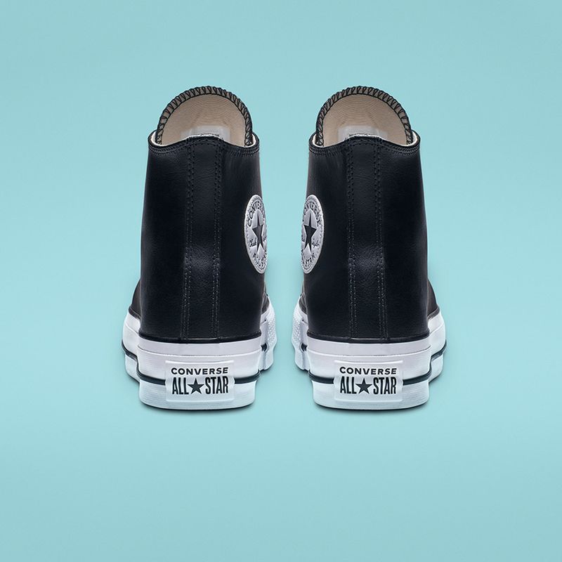 Converse con plataforma online de cuero