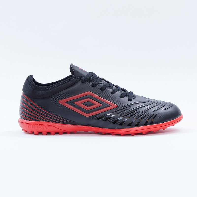 Zapato-De-Futbol-Toccare-3-Umbro-|-Coliseum-Chile