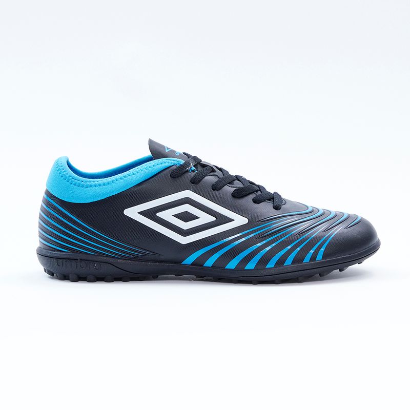 Zapato-De-Futbol-Toccare-3-Umbro-|-Coliseum-Chile